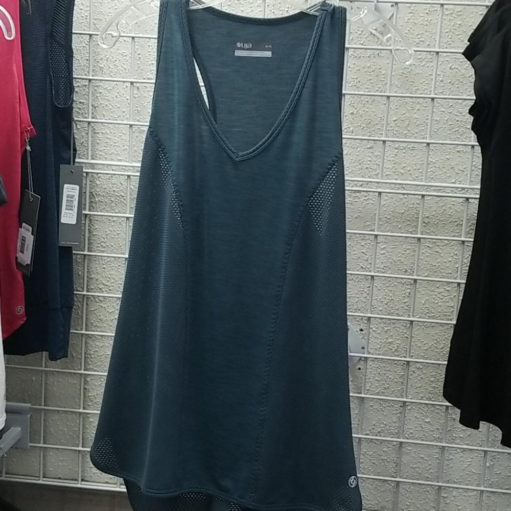 Tennis tank top